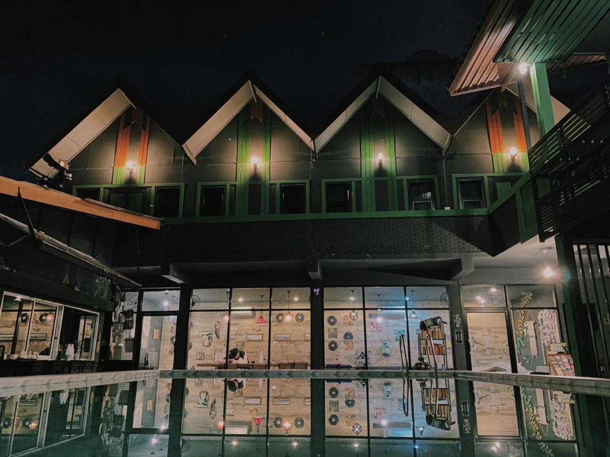 Chiangmai Moli Inn (Adults Only) チエンマイ エクステリア 写真